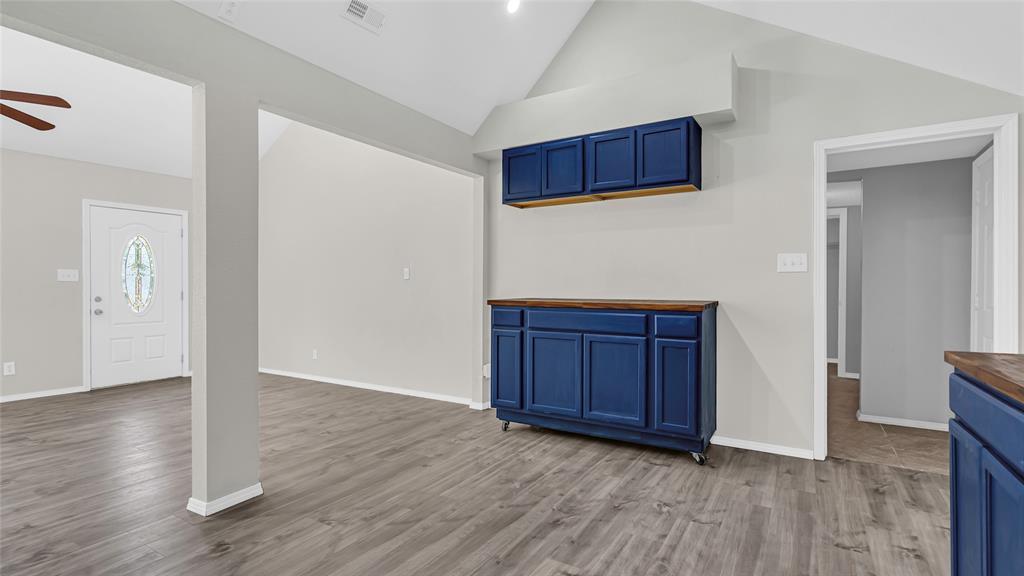 614 E Broadway Avenue