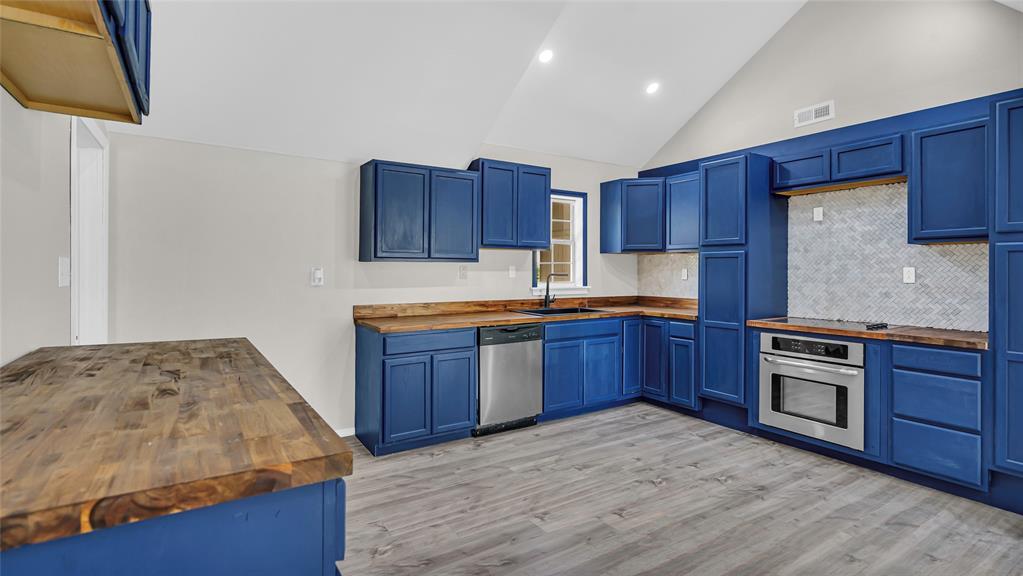 614 E Broadway Avenue