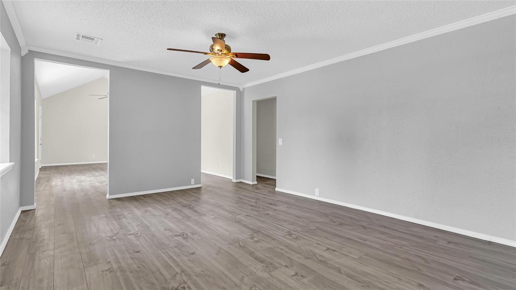 614 E Broadway Avenue