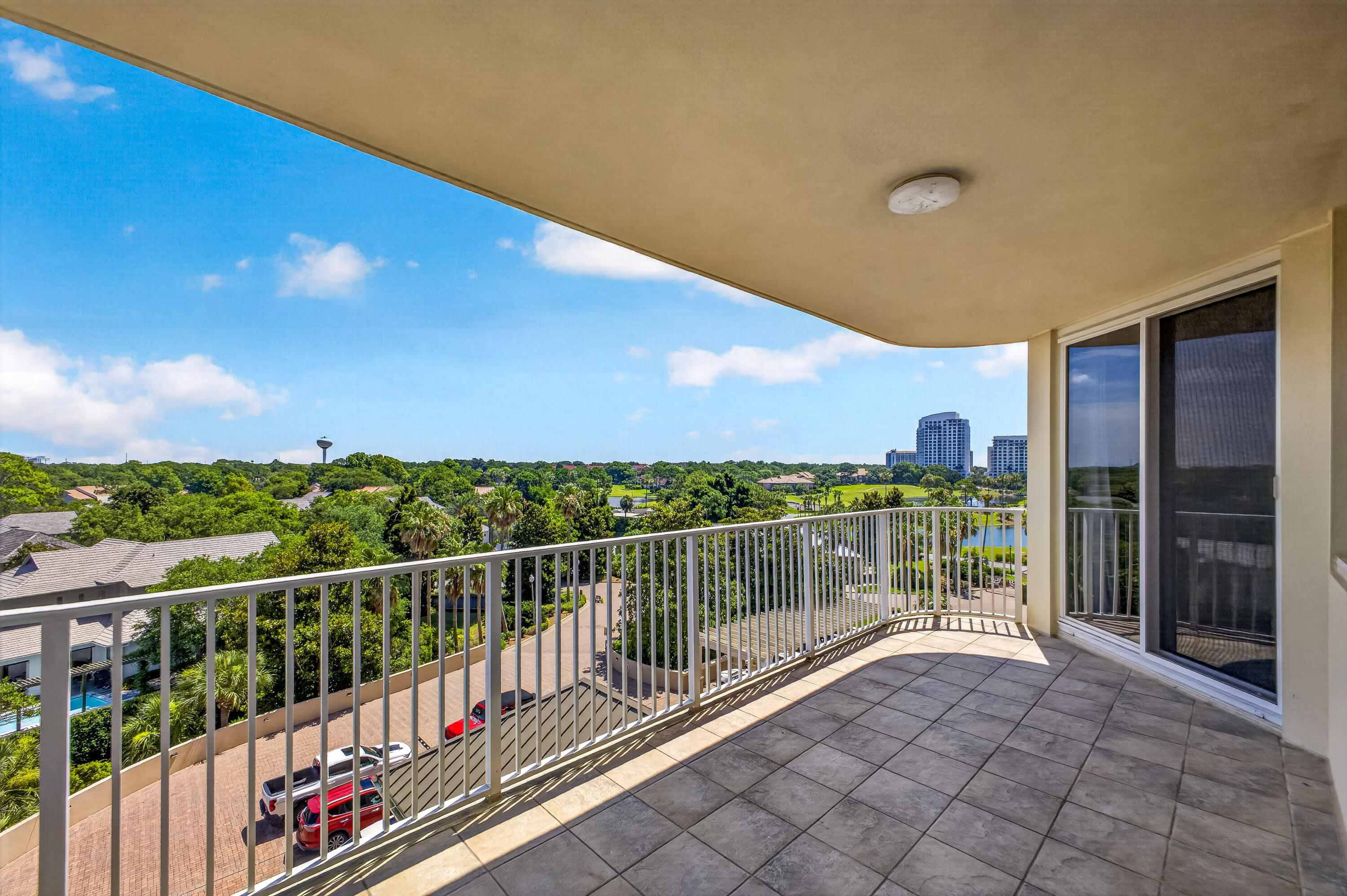1 Beach Club Drive 604
