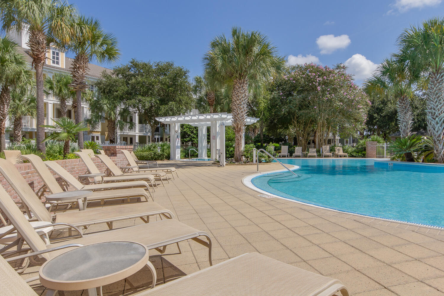 9300 Baytowne Wharf Boulevard, 512