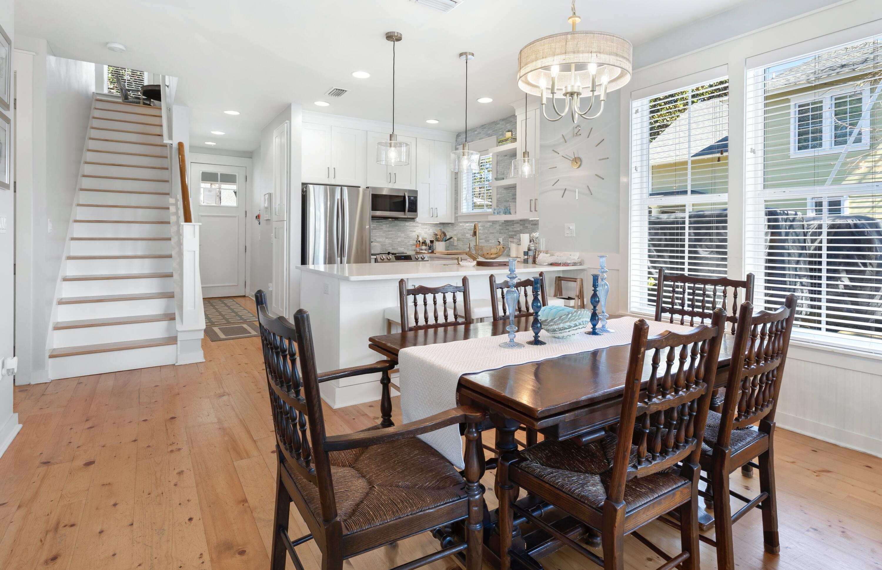 1307 Laurel Way