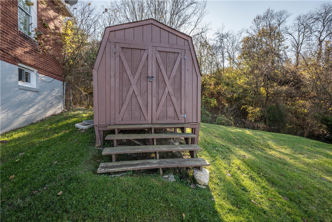 1138 Toman Ave.