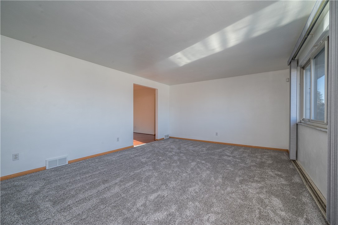 1138 Toman Ave.