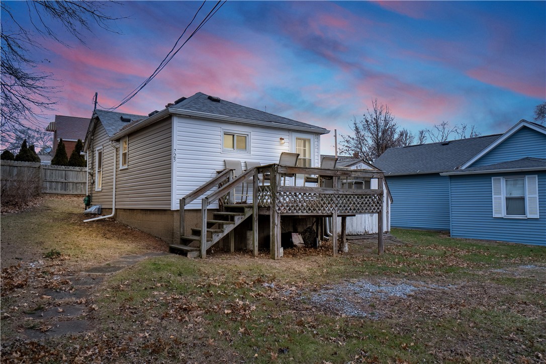 725 Shady Ln