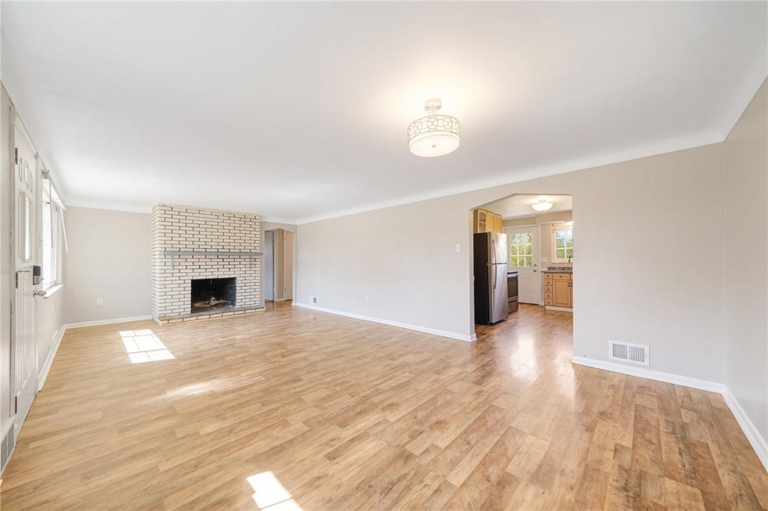 1165 La Salle Road