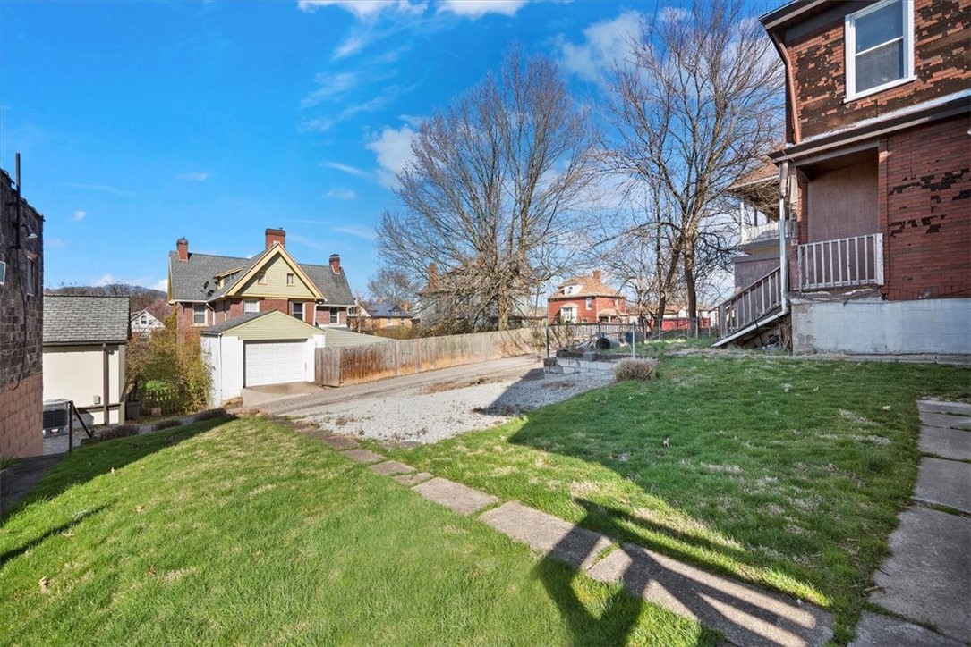 708 Herron Ave