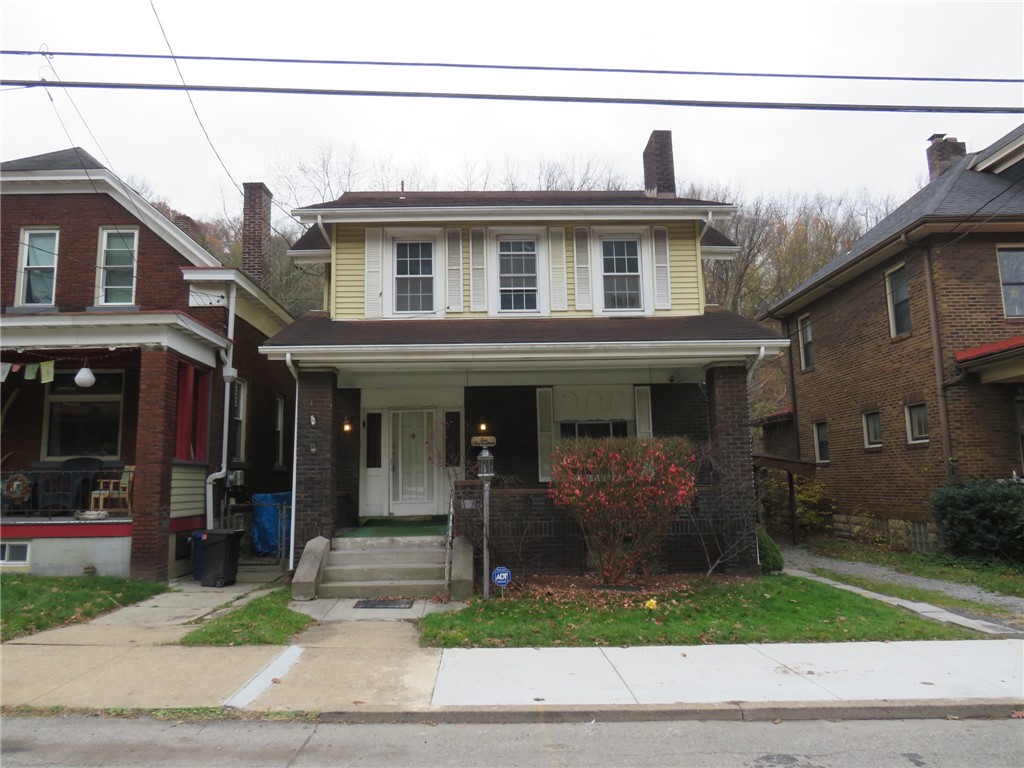 1017 Grand Ave