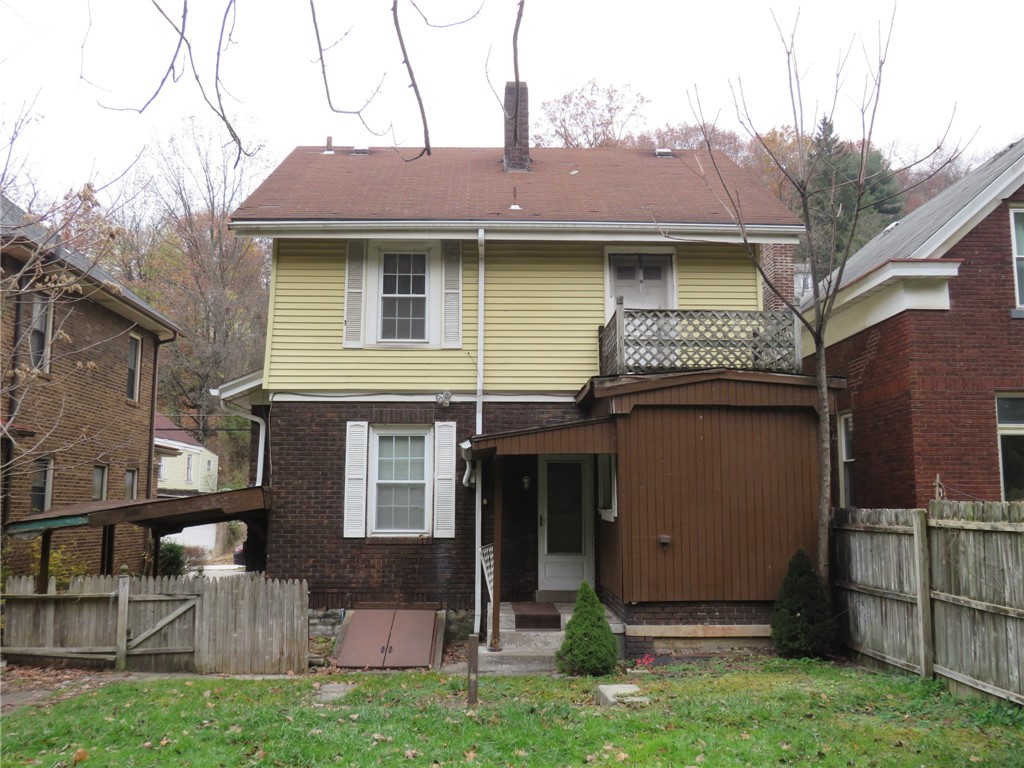 1017 Grand Ave