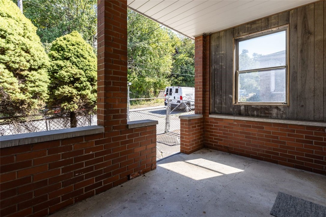 908 North Ave