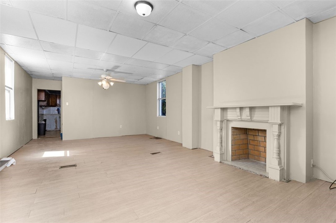 908 North Ave