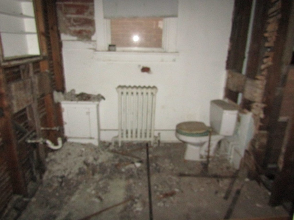 1111 Maple Ave
