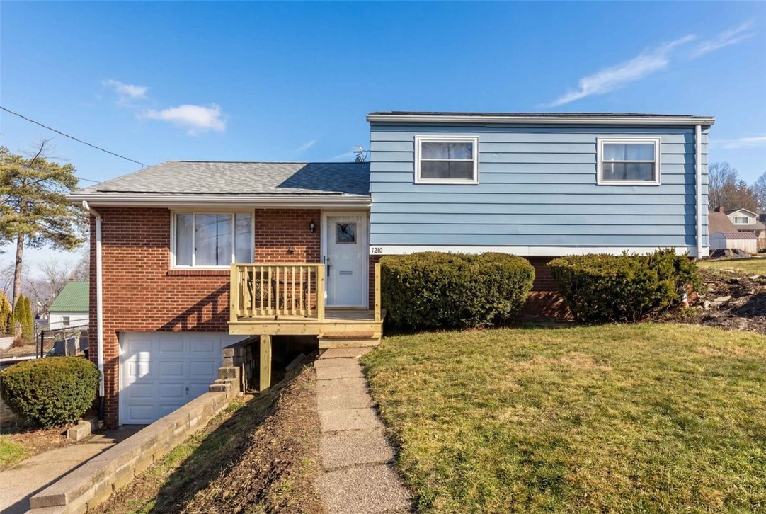 1210 Linden St