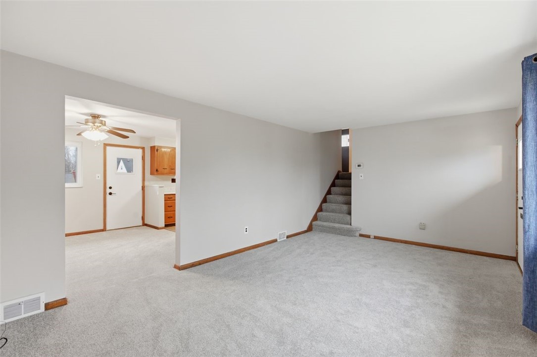 1210 Linden St