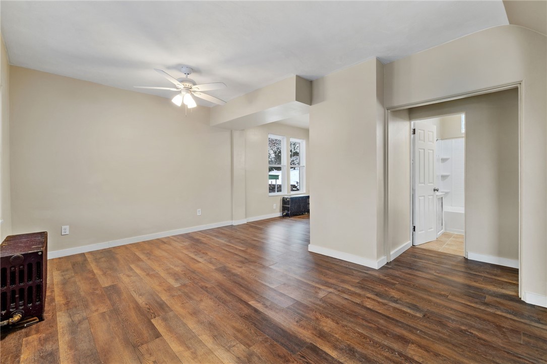 2900 Roland Ave