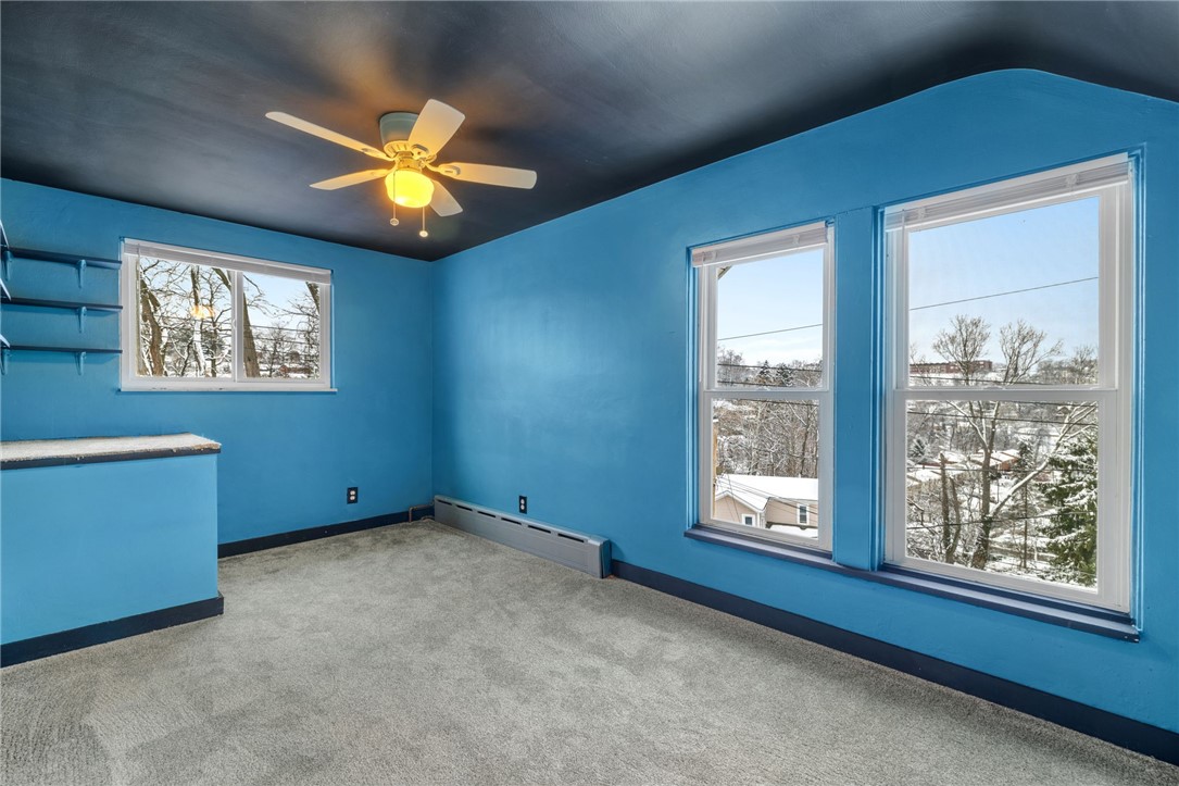 2900 Roland Ave