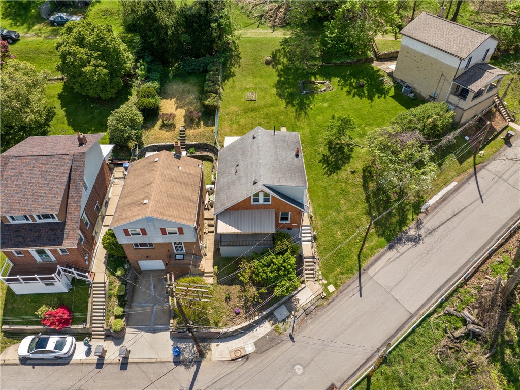 2900 Roland Ave