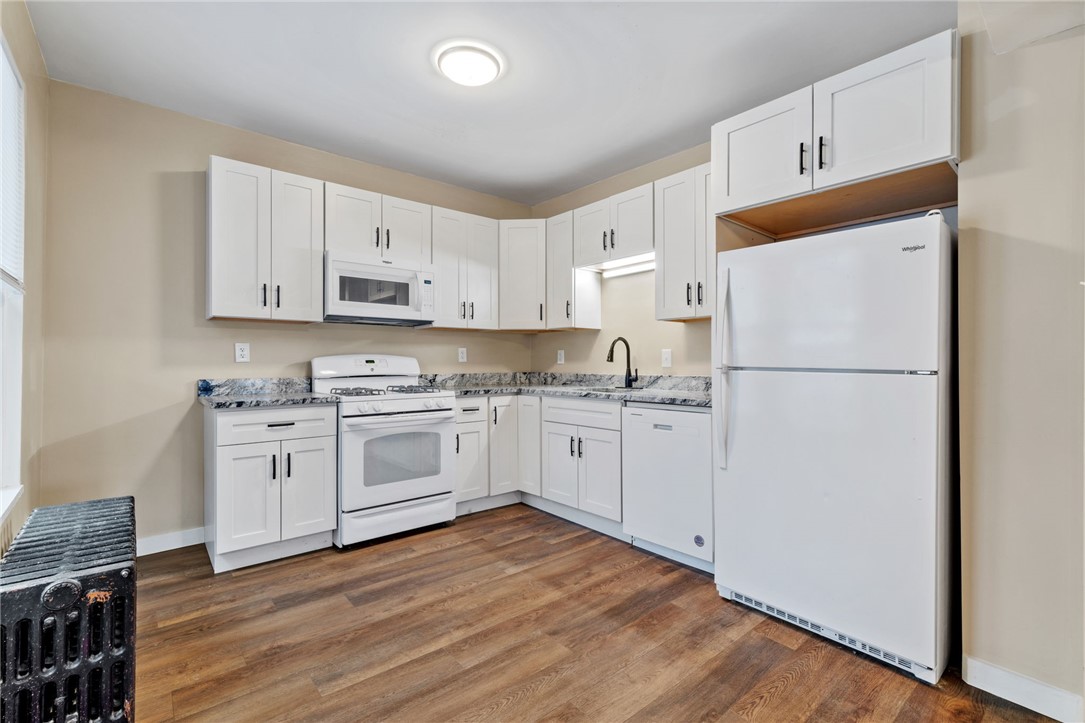 2900 Roland Ave