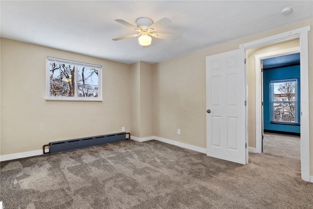 2900 Roland Ave