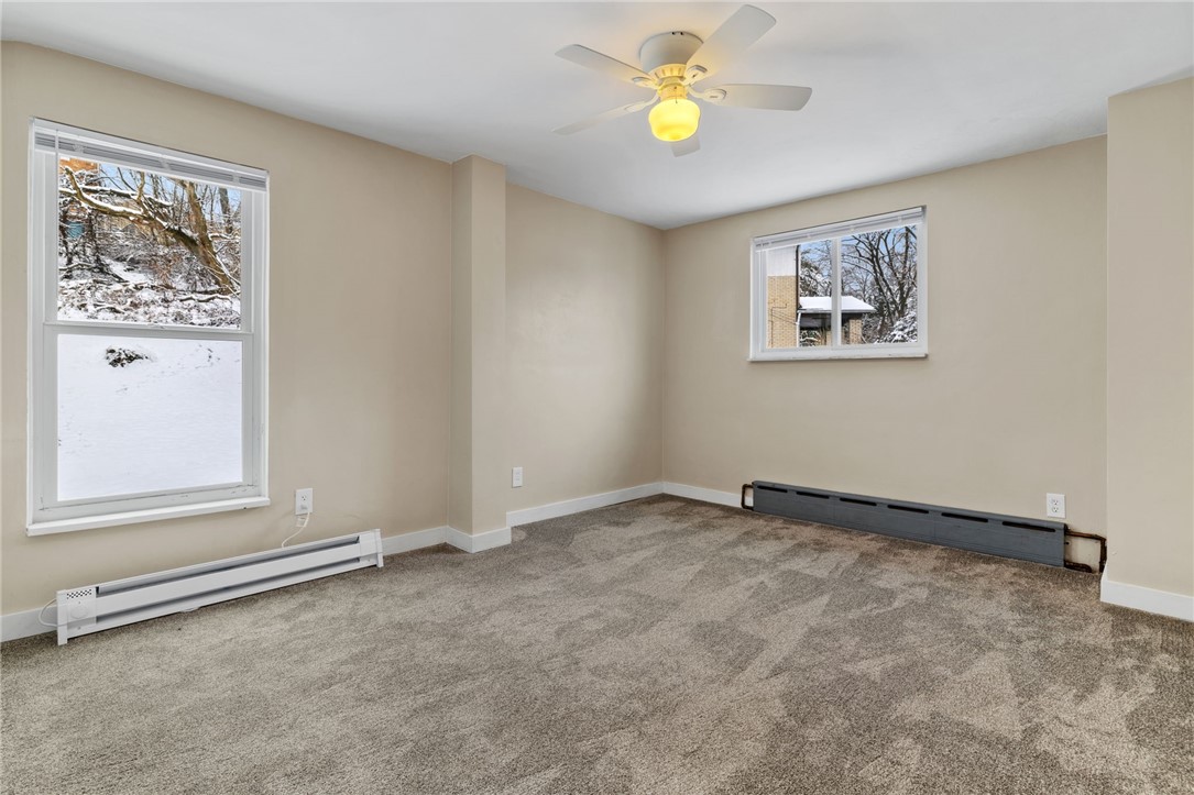 2900 Roland Ave