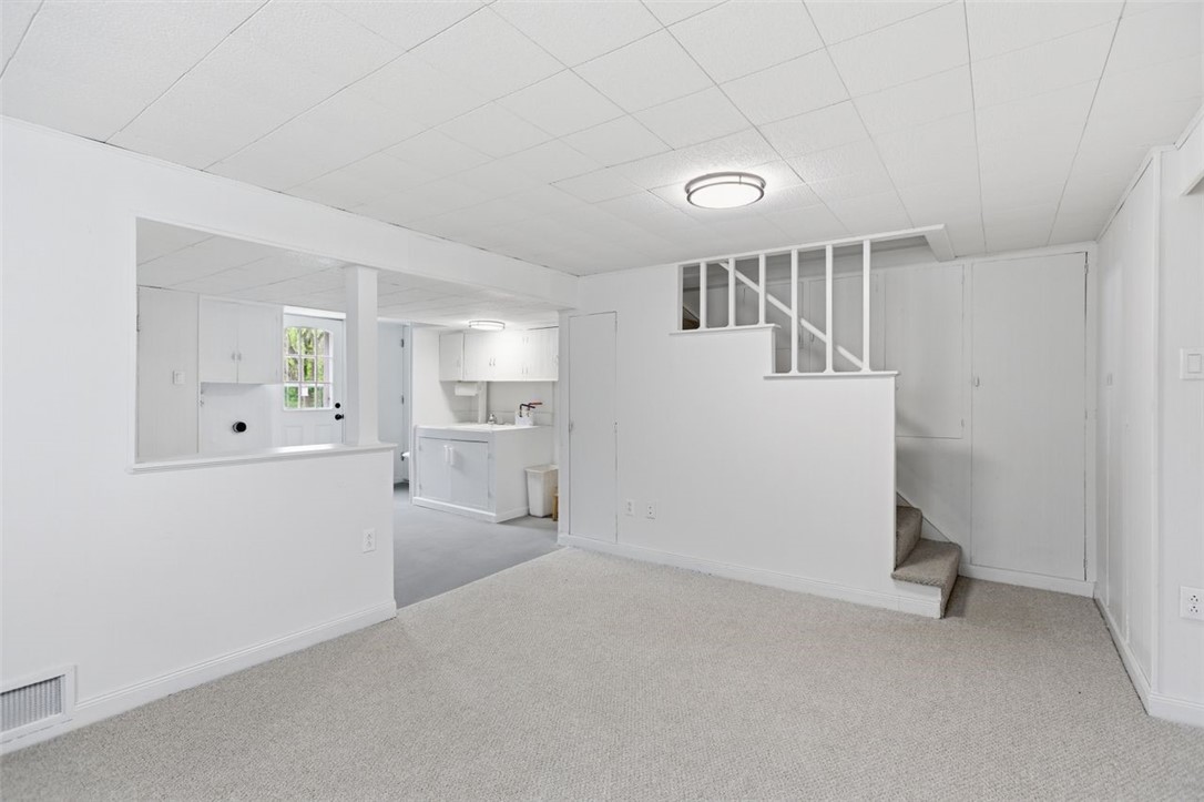 136 Harvard Dr