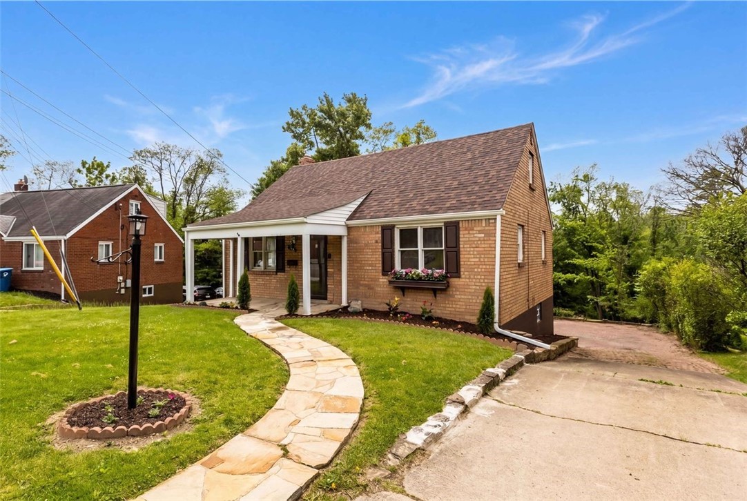 136 Harvard Dr