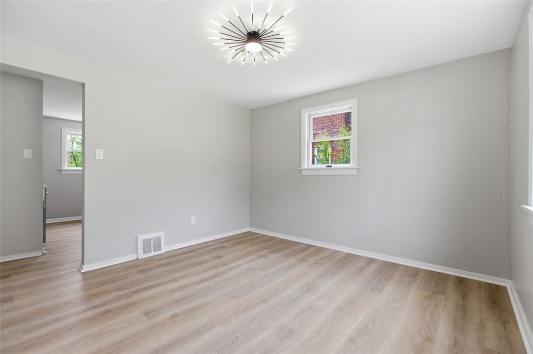 136 Harvard Dr