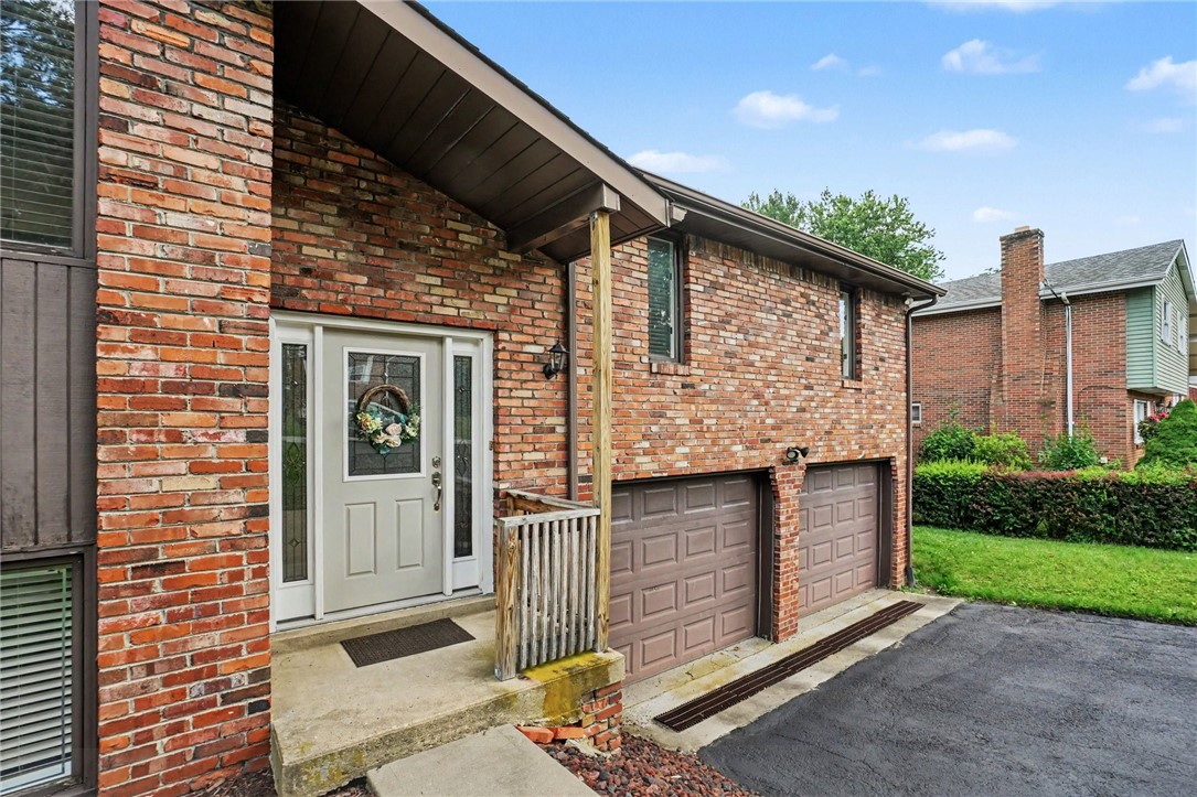 4446 Marywood Dr