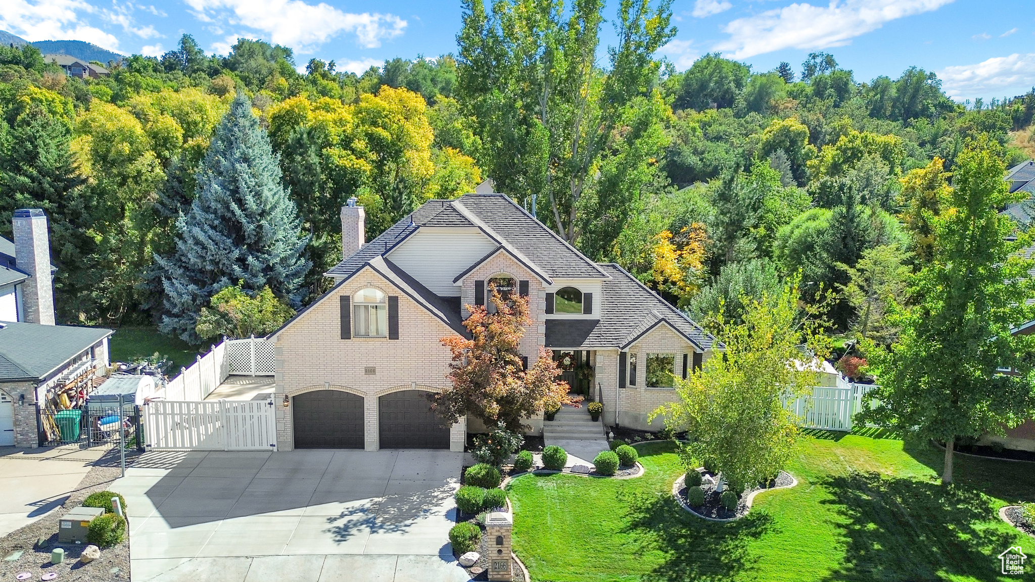 2166 E KAYS CREEK DR
