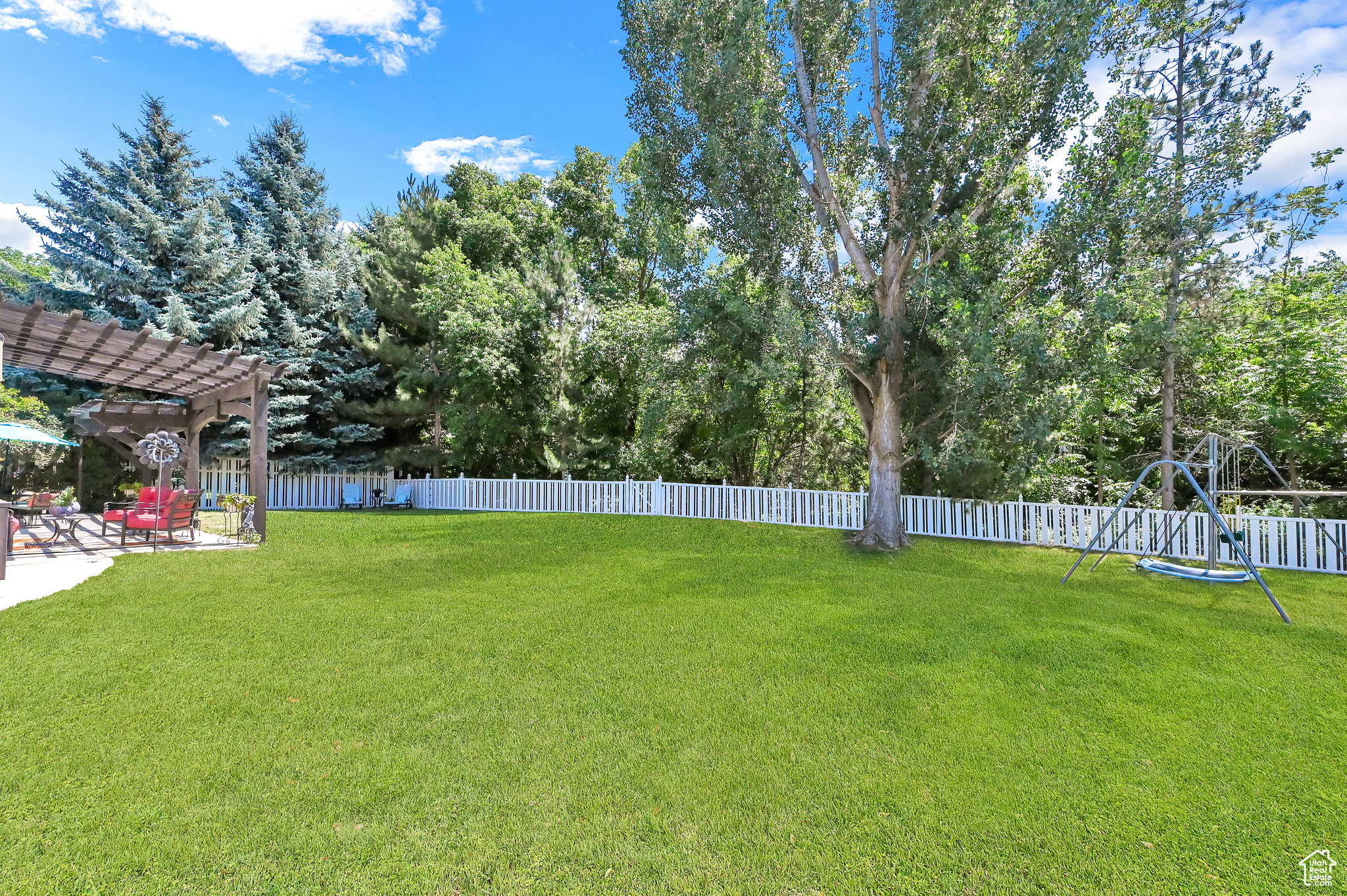 2166 E KAYS CREEK DR