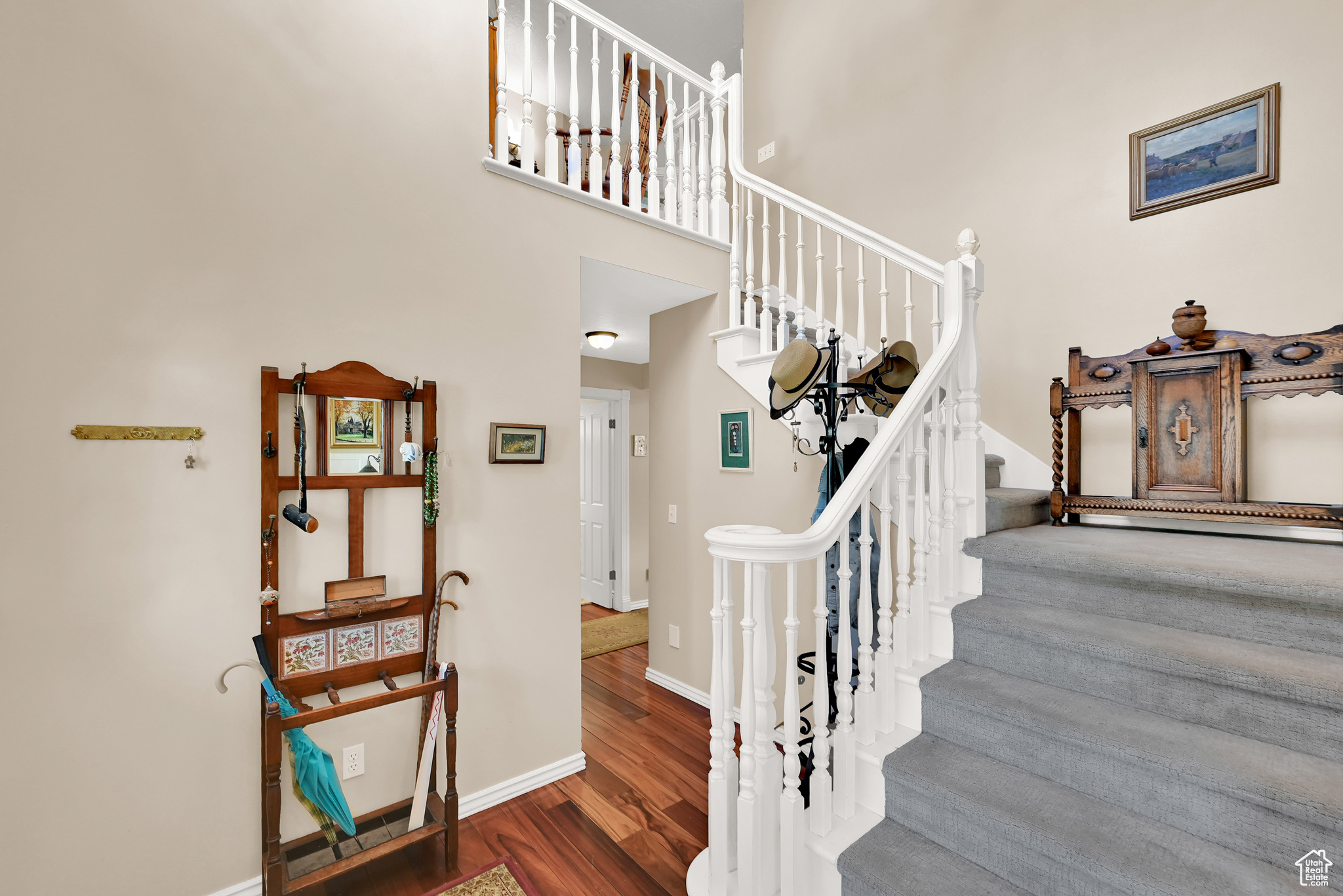 2166 E KAYS CREEK DR