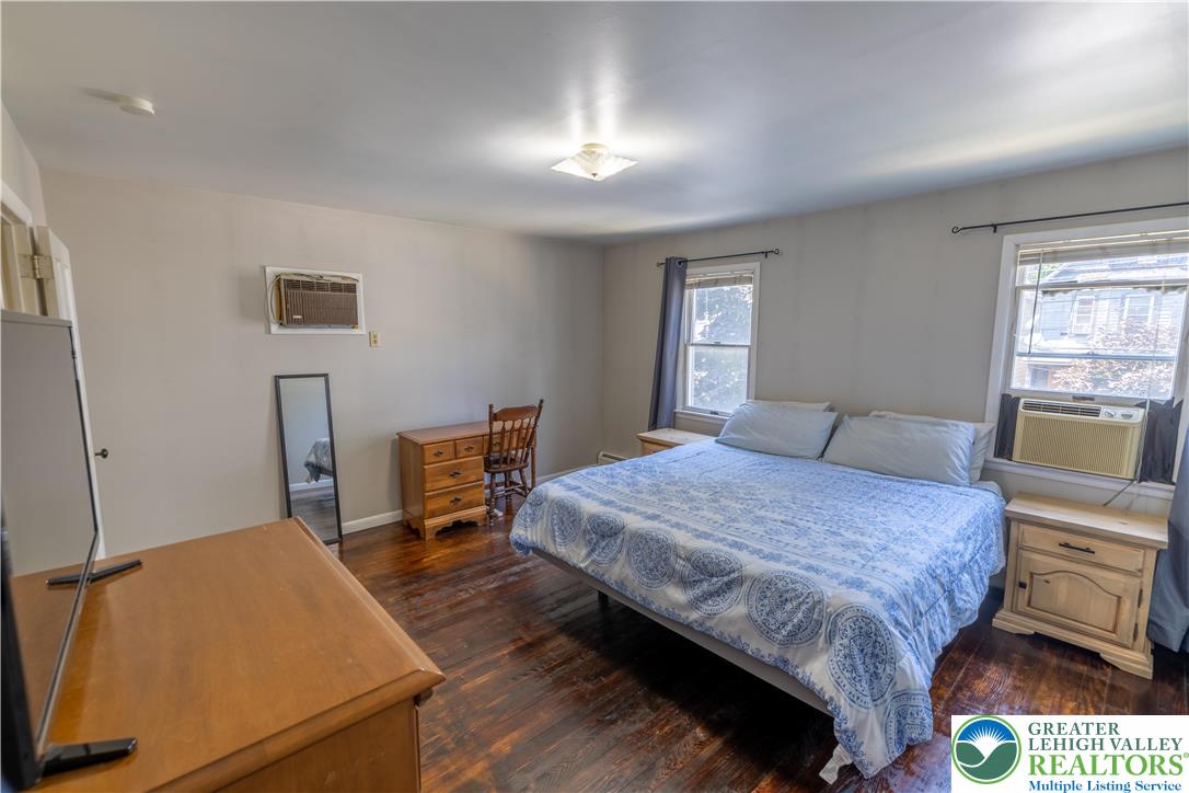 371 North Washington Street