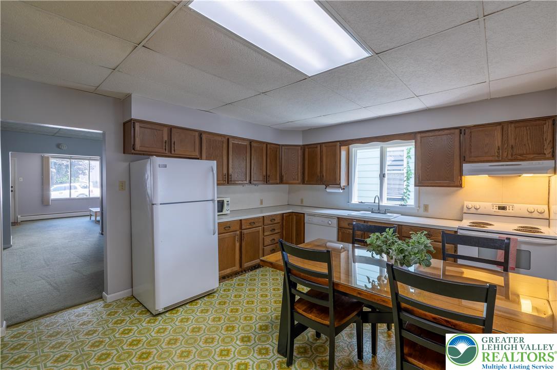 371 North Washington Street