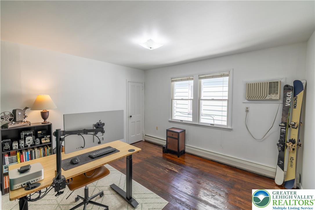 371 North Washington Street