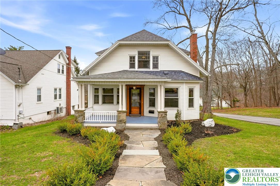 802 Poplar Street