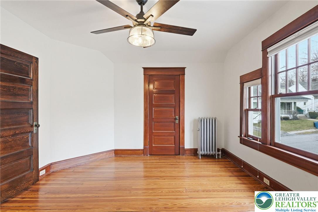 802 Poplar Street