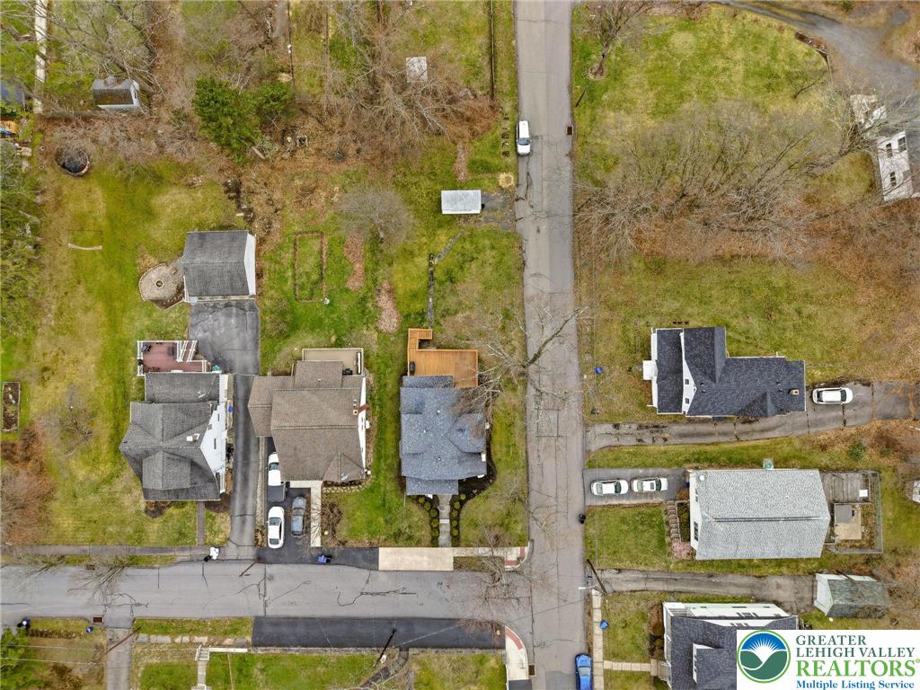 802 Poplar Street