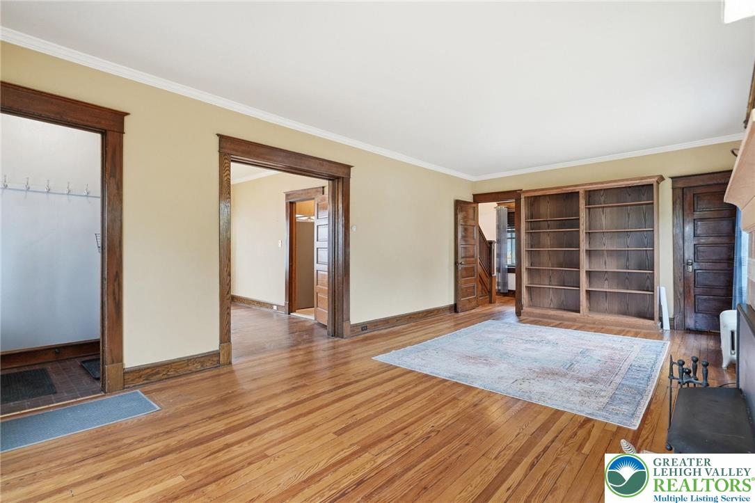 802 Poplar Street