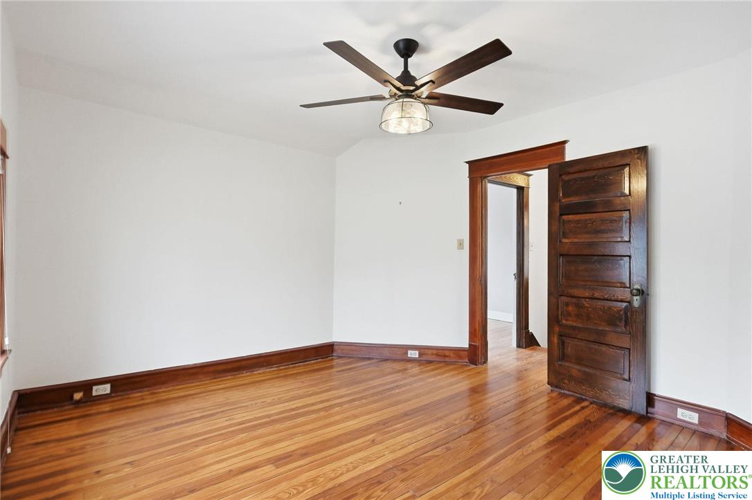 802 Poplar Street