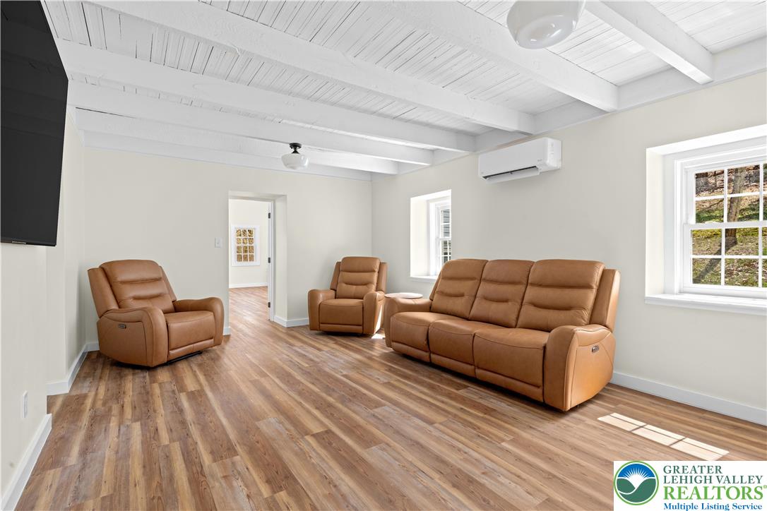 95 Gaffney Hill Road