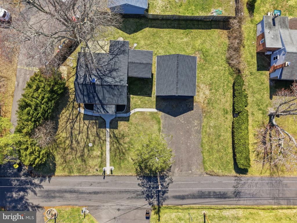 292 WALTER ROAD