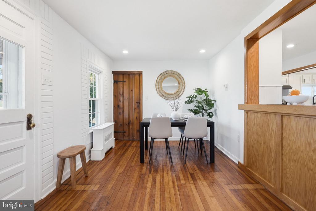 292 WALTER ROAD