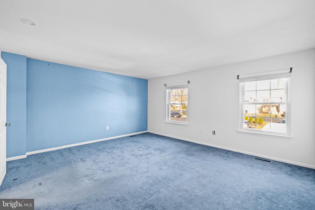 125 REGAL COURT