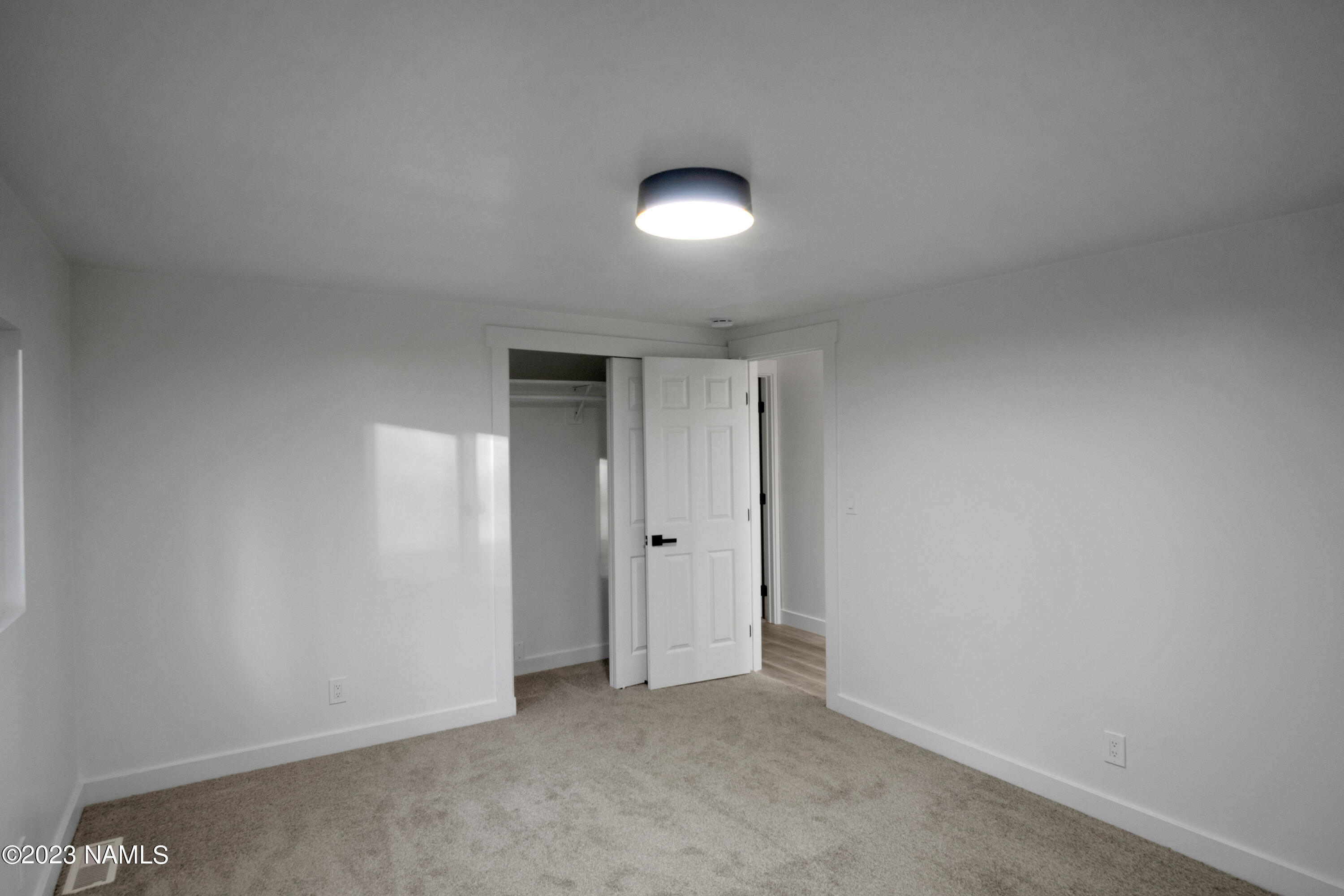 22 Pine Del Drive
