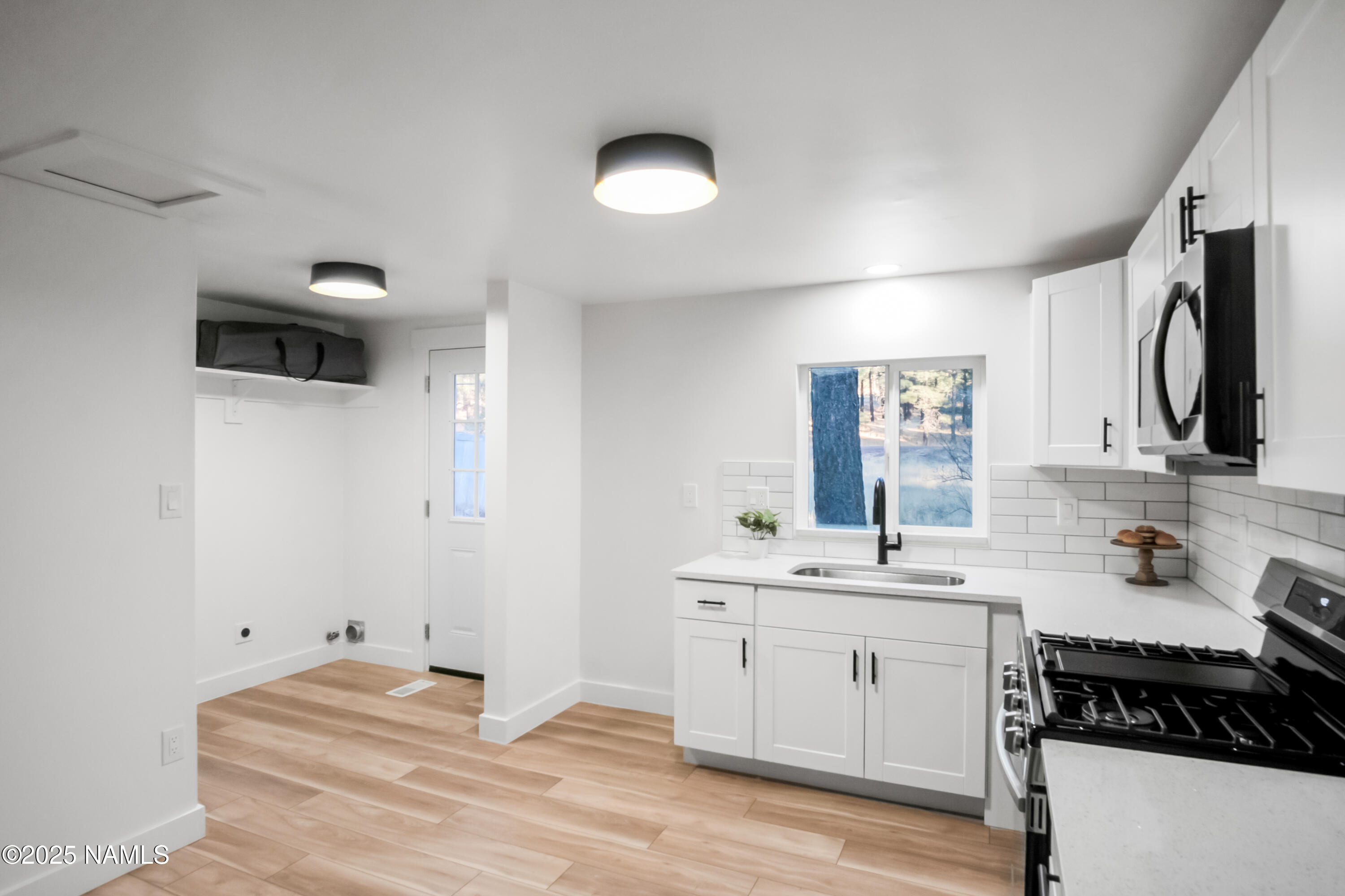 22 Pine Del Drive