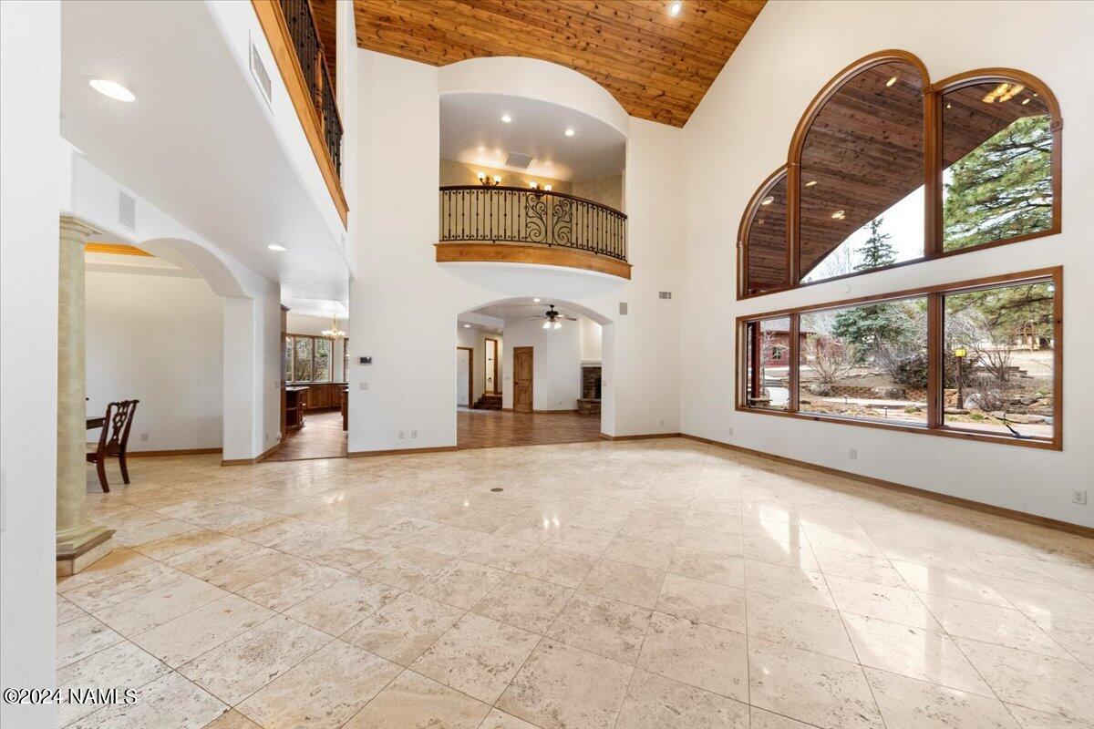 7050 Oakwood Pines Drive