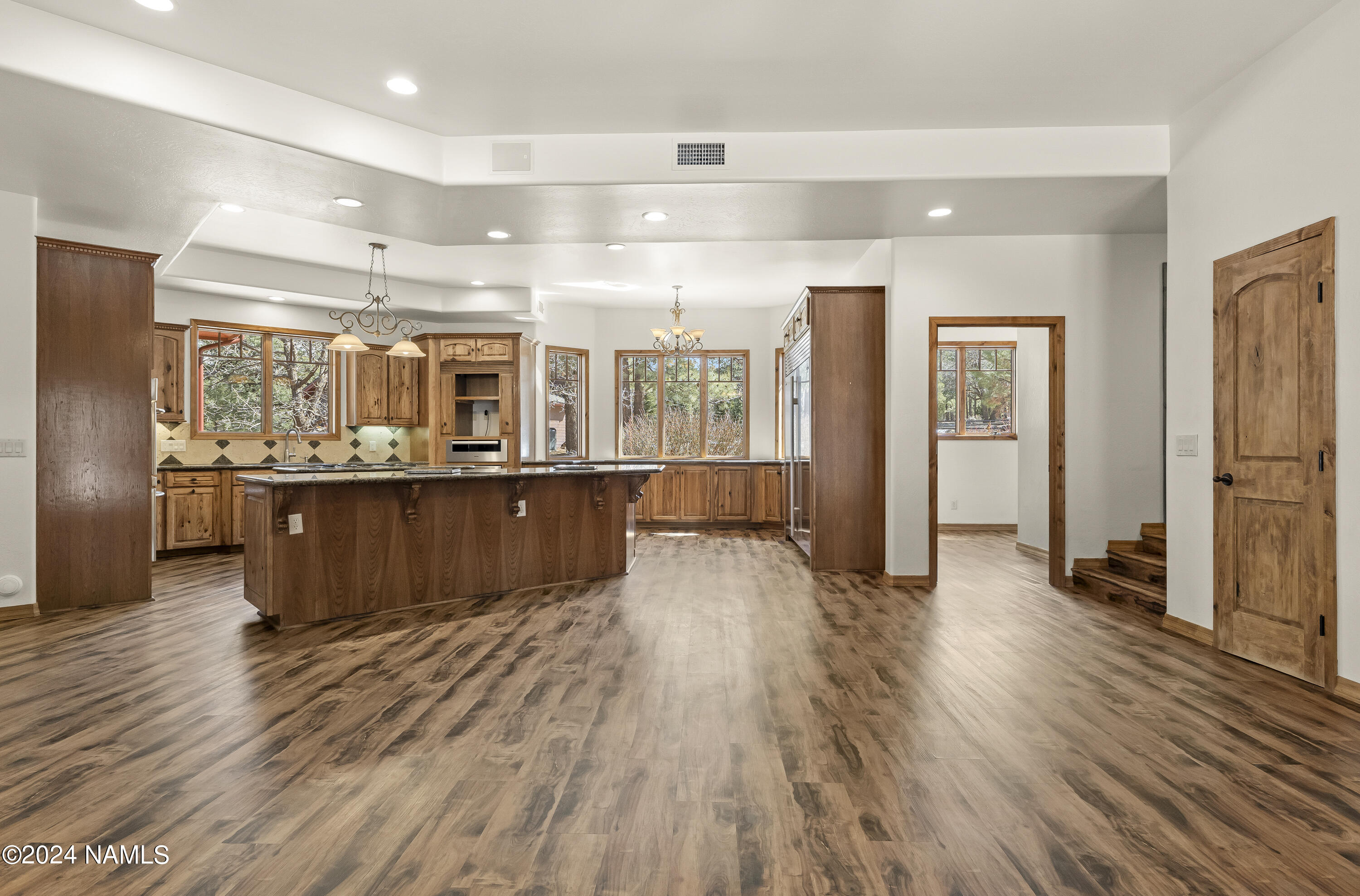 7050 Oakwood Pines Drive