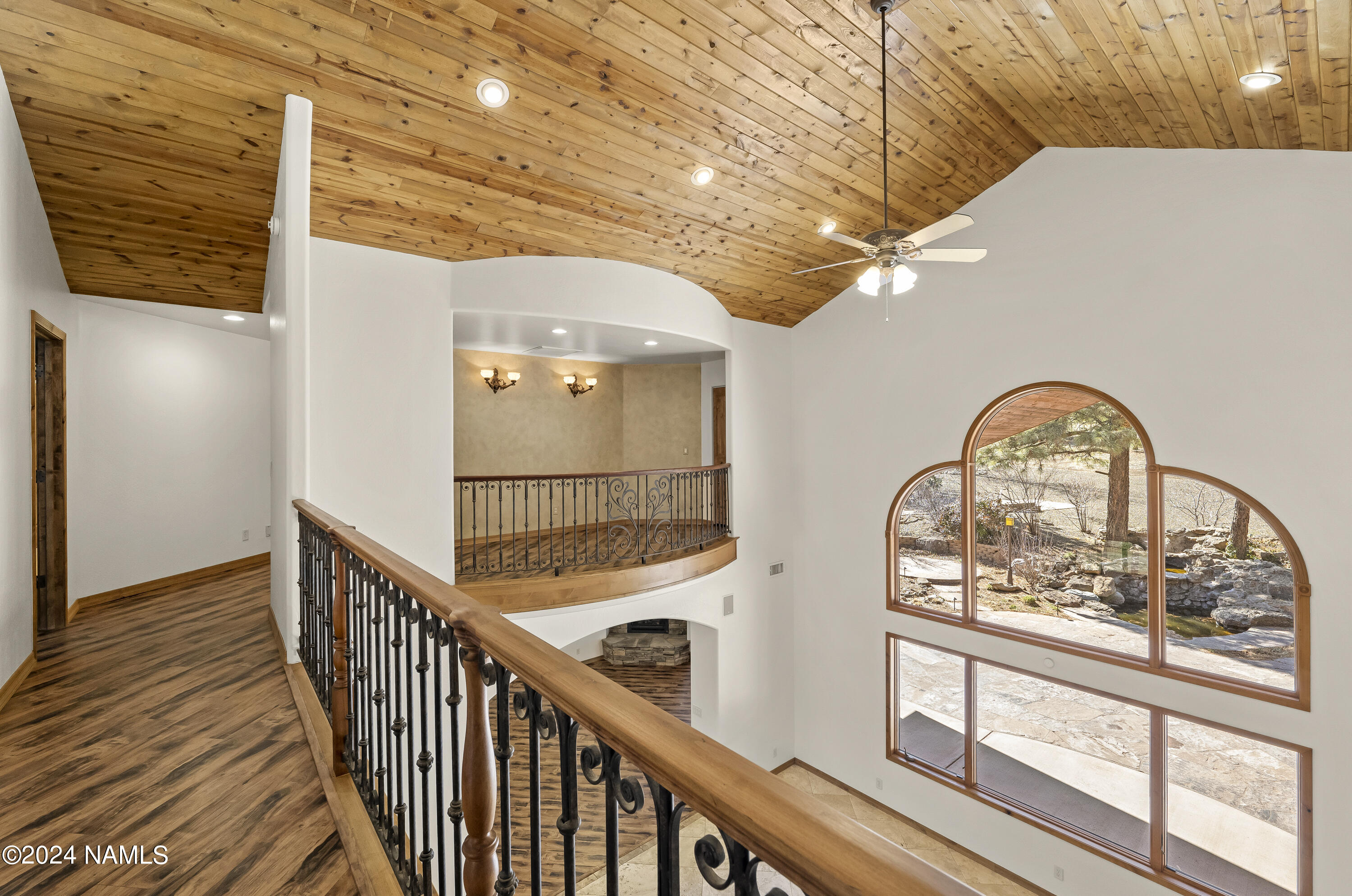 7050 Oakwood Pines Drive