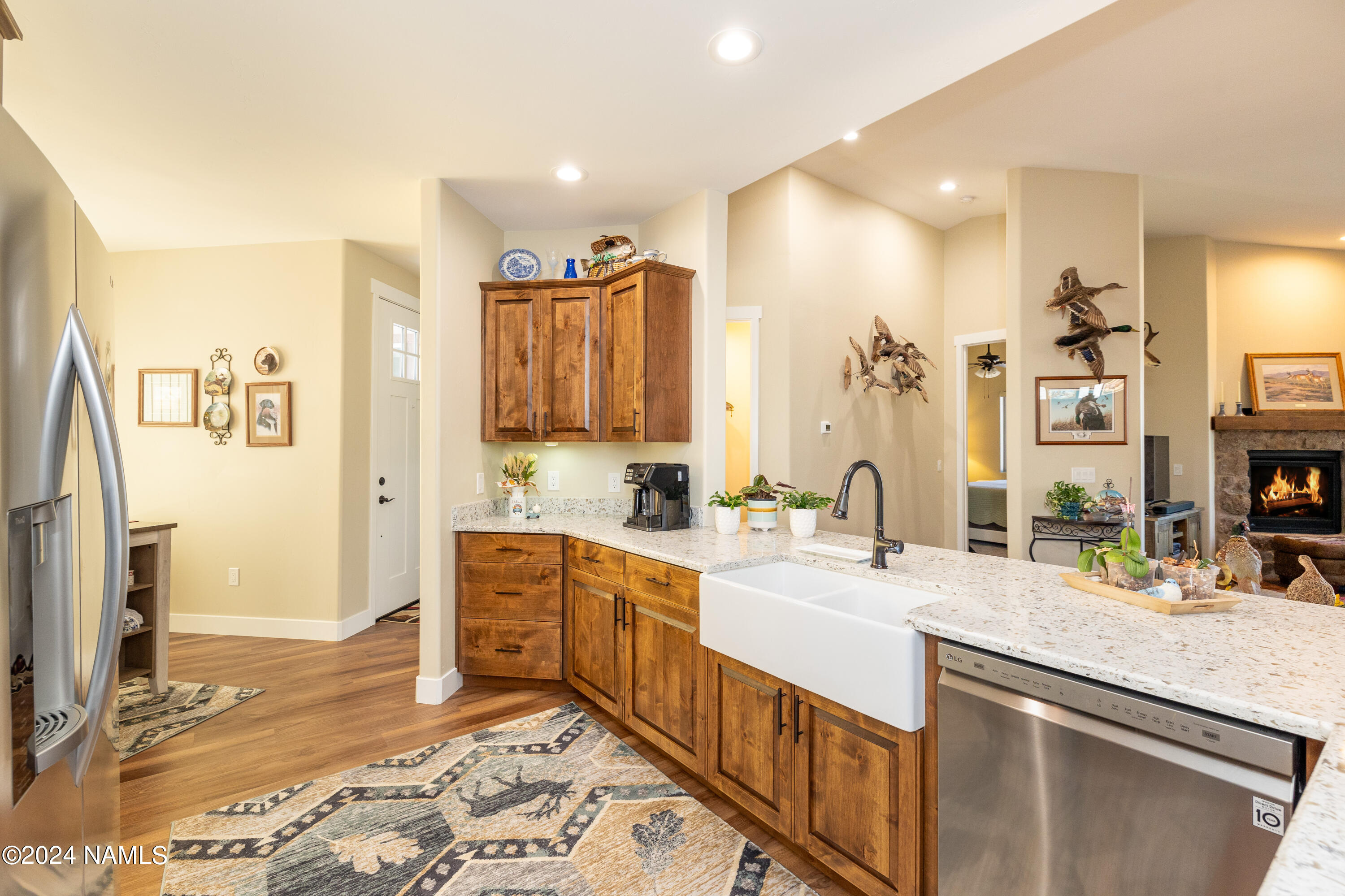 663 W Brookline Loop