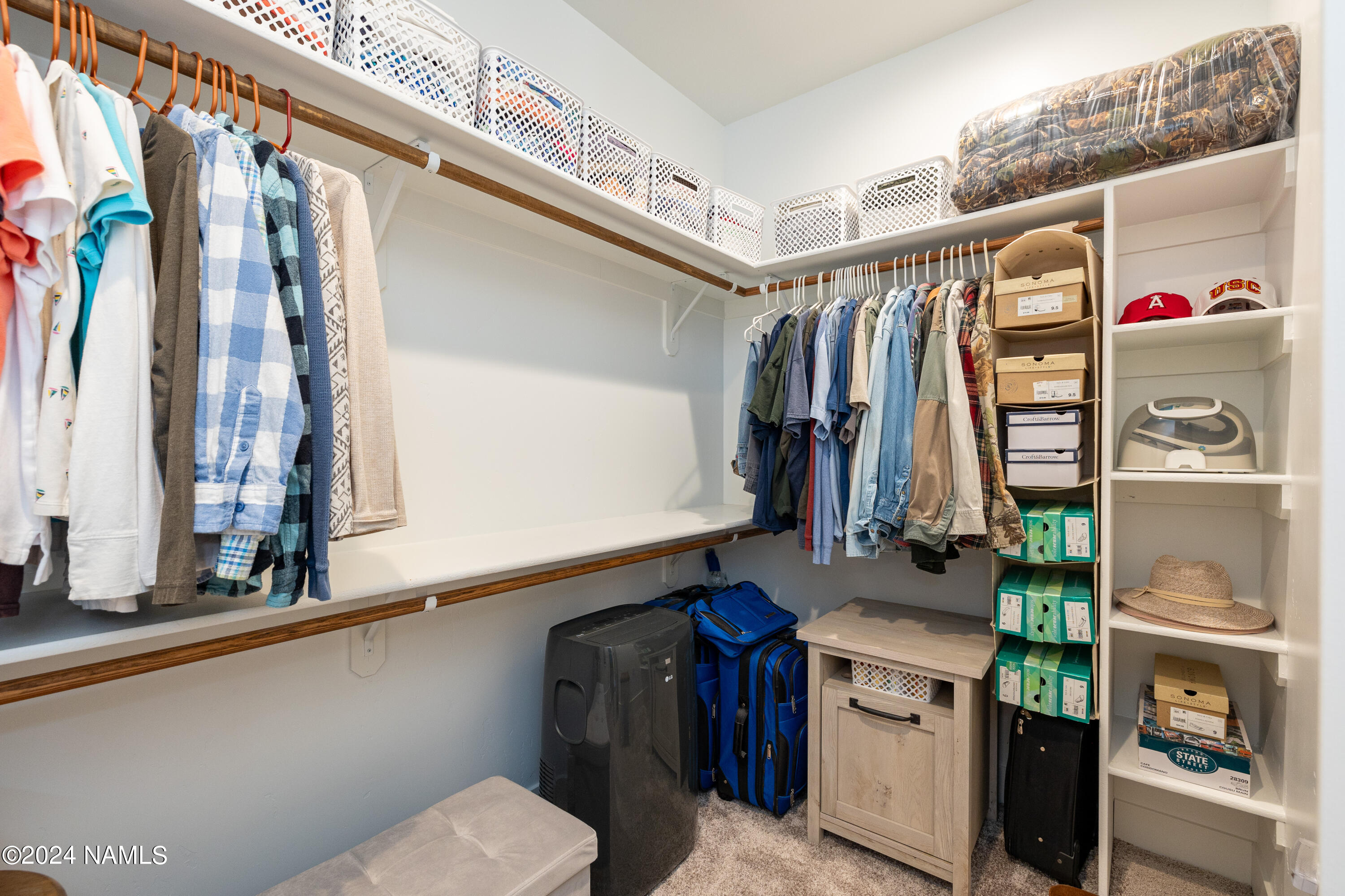 663 W Brookline Loop
